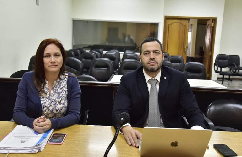 Luz Guerrero y Francisco Cabrera, fiscales de Delitos Económicos y Anticorrupción a cargo del caso.