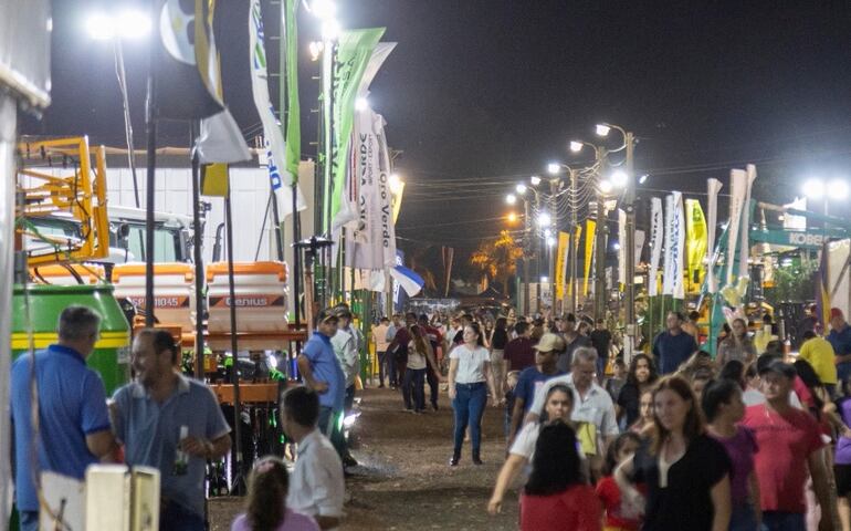 El objetivo de la organización es superar los 100.000 visitantes en esta 30ª edición de la Expo Santa Rita en Alto Paraná.