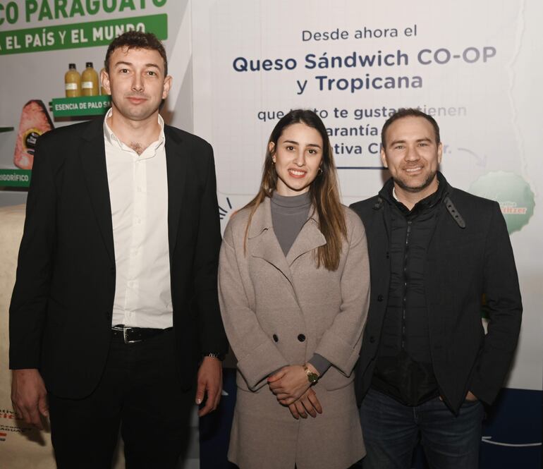 Roberto Hieber, Laura Meaurio y Julio Patiño.