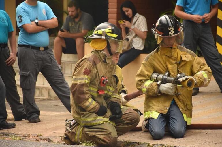 Simulacros y deportes en equipo: Invitan a Colonia de Vacaciones de los Bomberos Voluntarios