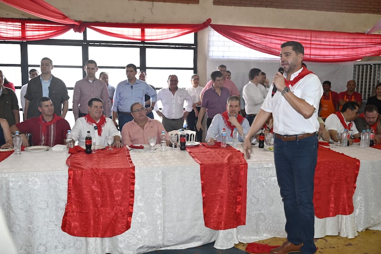 El vicepresidente de la república, Pedro Alliana durante el acto político en Ciudad del Este.