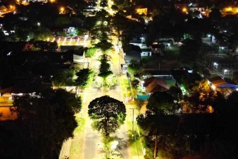 Inauguran obras de iluminación pública con tecnología LED en Caaguazú.