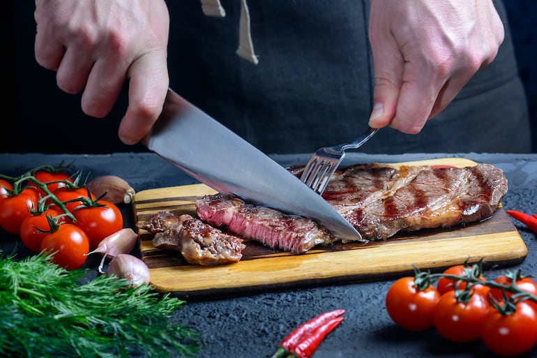 Siempre es bueno dejar reposar la carne antes de cortarla.