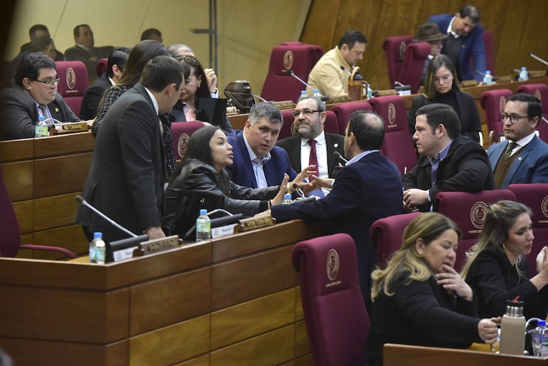 Diputados analizarán hoy seis pedidos de ampliación presupuestaria.