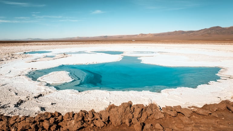 Laguna Escondida, de color azul turquesa, Atacama, Chile.