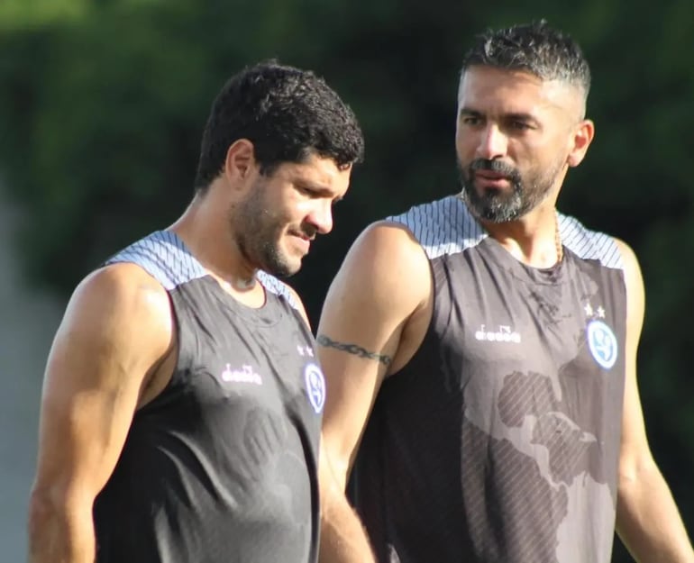 José María Ortigoza (37 años) y Santiago Gabriel Salcedo (42), no seguirán en Sol de América.