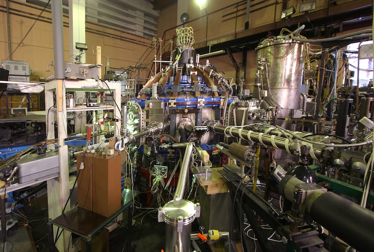 Tokamak. Equipos para experimentos con plasma a alta temperatura.