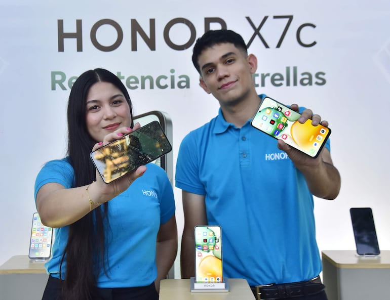 HONOR democratiza la tecnología permitiendo funciones premium en un teléfono accesible.