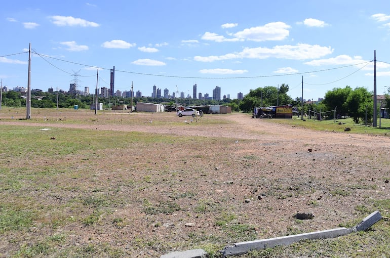 Vista de la Fracción A3 de la Costanera Norte, una de las que pretende vender Nenecho. Archivo.