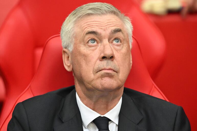 Real Madrid's Italian coach Carlo Ancelotti looks on ahead of the UEFA Champions League final football match between Borussia Dortmund and Real Madrid, at Wembley stadium, in London, on June 1, 2024. (Photo by Glyn KIRK / AFP)