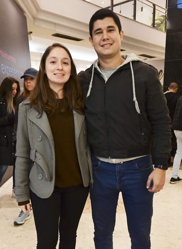 Cindy Otazú y Denis Rodríguez.