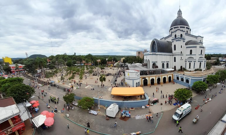 Imagen ilustrativa: los alrededores de la Basílica de Caacupé en este novenario a la Virgen.