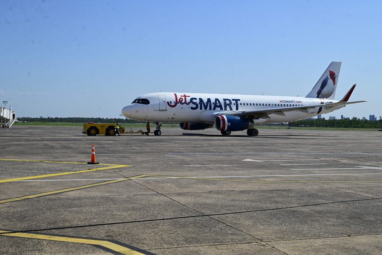 Hoy se suspendieron en total cuatro vuelos con destino a Argentina.