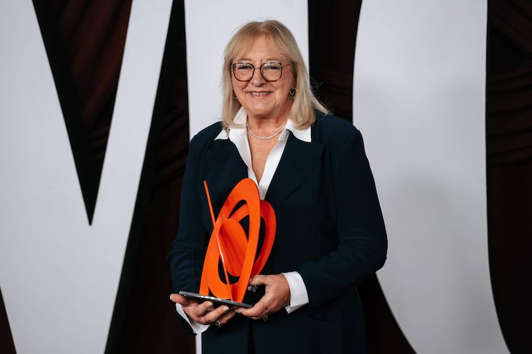 La celebridad de Internet Donna Kelce, suegra de Taylor Swift, también fue reconocida como Glamour Women of the Year Awards 2024.
(EFE/EPA/OLGA FEDOROVA)
