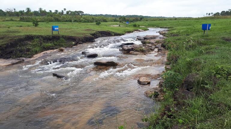 Arroyo en Paraguay