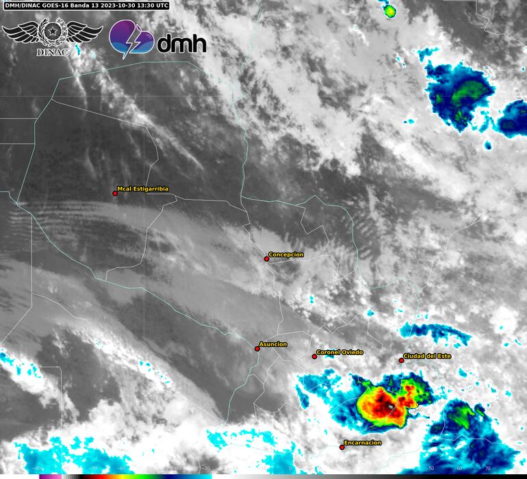 Nueva imagen satelital muestra el desplazamiento hacia el este del país de las lluvias y tormentas.