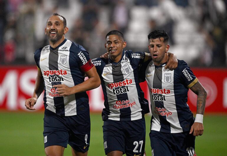 Alianza Lima derrotó a Nacional y jugará ante Boca