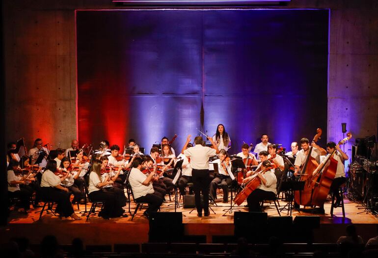 La Orquesta Nacional de Música Popular (Onamp) presentará esta noche la "¡Fiesta en el Paseo de la guarania!".