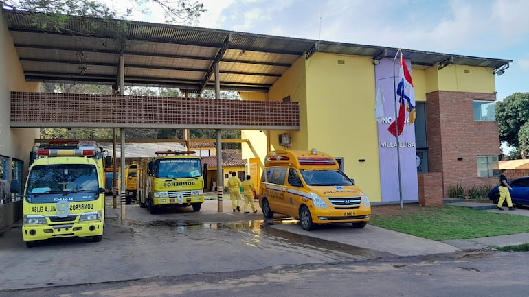 Bomberos Voluntarios de Villa Elisa precisan de guantes, cascos, botas, chaquetas y todo tipo de donaciones que puedan servir para el cuartel.