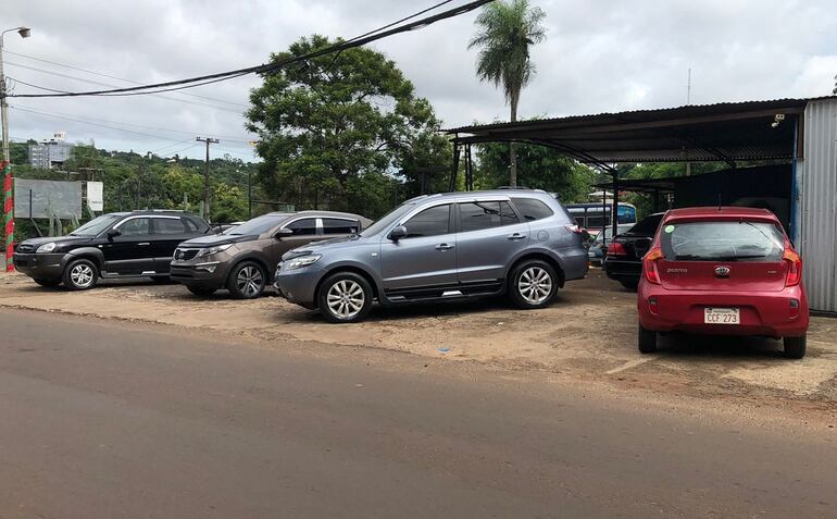 Los desconocidos efectuaron varios disparos hacia la playa de vehículos perteneciente al concejal franqueño.