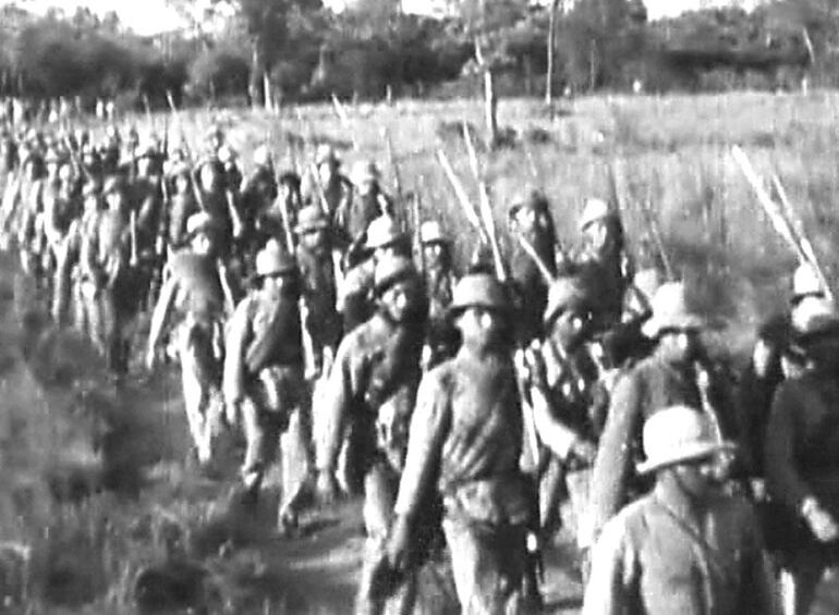 Imagen de la película "En el infierno del Chaco", que recoge imágenes de la Guerra del Chaco que enfrentó a Paraguay y Bolivia entre 1932 y 1935.