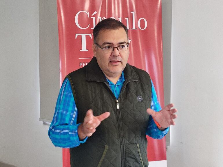 Silvio Piris, presidente de la asociación de periodistas agropecuarios de Misiones, “Círculo Thay”.