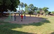 Niños y niñas compartiendo un encuentro de fútbol en la escuela 12 de Junio de Coronel Oviedo.