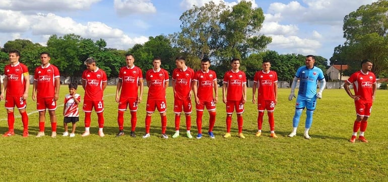 Integrantes de la formacíón titular de la  Liga Regional Paraguarí, clasificada a cuartos de fina..