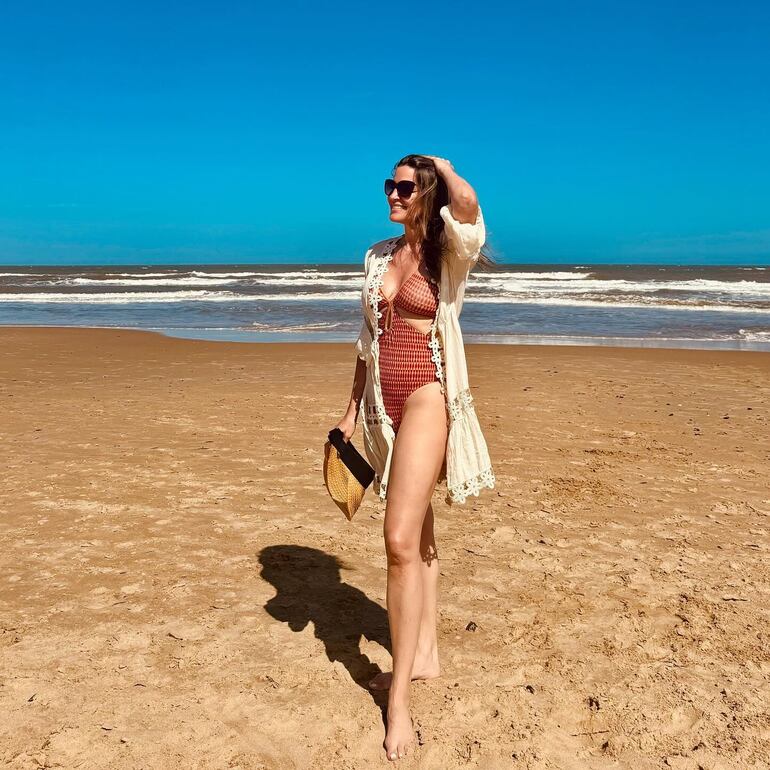 ¡Siempre diosa! Jazmín Pazos en las playas esteñas. (Instagram/Jazmín Pazos)