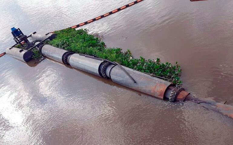 La Essap nuevamente promete no dejar sin agua a usuarios. Refuerza bombeo ante el descenso del río.