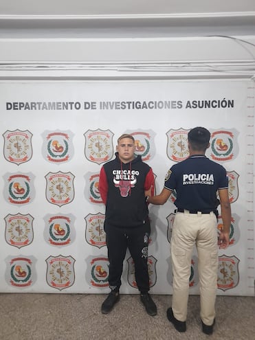 Giovanni Elias Paredes Villalba, quedó detenido en la sede de Investigaciones de Asunción a cargo del Ministerio Público.