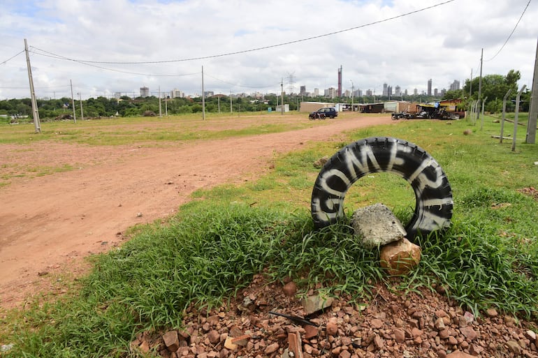 En este lugar están parte de las 6 hectáreas de la Costanera Norte de Asunción, que subastará Óscar "Nenecho" Rodríguez.