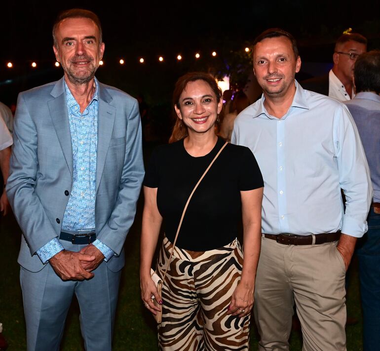 Christophe Chavagheux, Ana García y Guilhem Costa. 