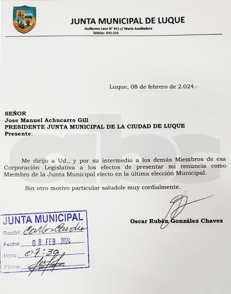 La renuncia de Óscar González Chaves presentada hoy en la Junta Municipal de Luque.