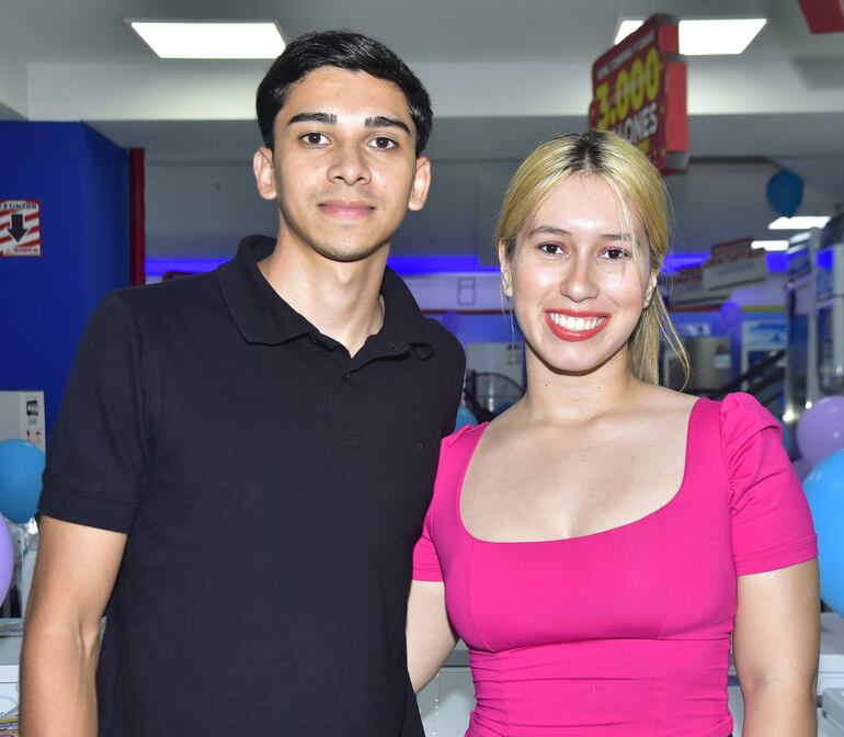 Gerardo Pintos y Abigail Pando.