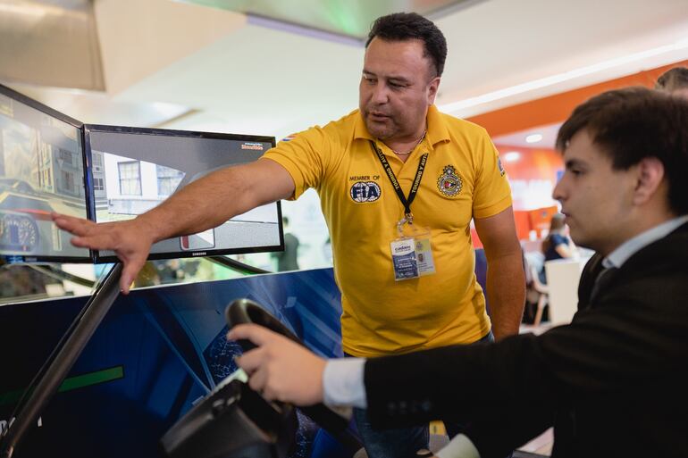 "Joven Responsable al Volante", es la campaña seguridad vial que llevan adelante el Touring y Automóvil Club Paraguayo, Petrobras y la Cadam, y que arrancará mañana en Encarnación.