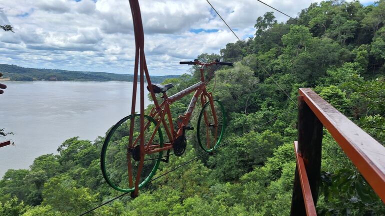 Bicitirolesa en el Complejo Ecológico Museo del Árbol.