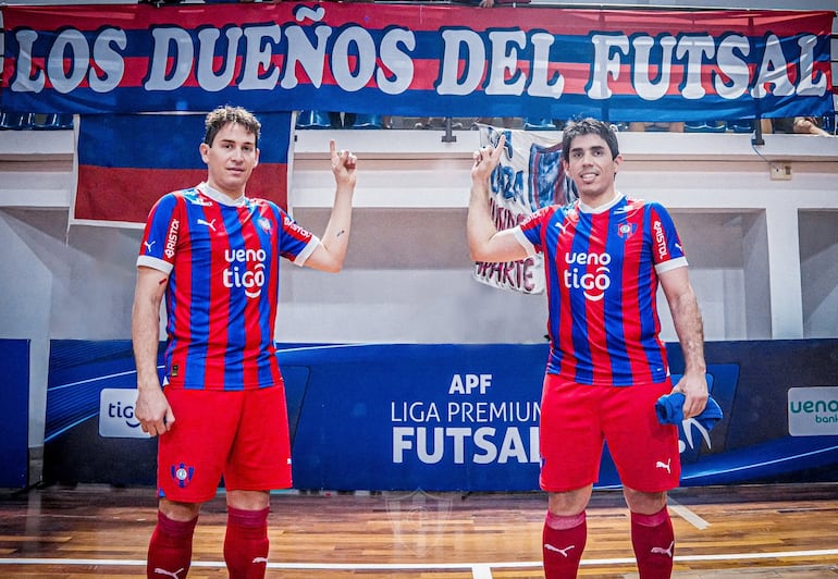 Enmanuel "Yiyi" y Gabriel "Gari" Ayala, los mellizos que cuentan que Cerro Porteño es el dueño del futsal.