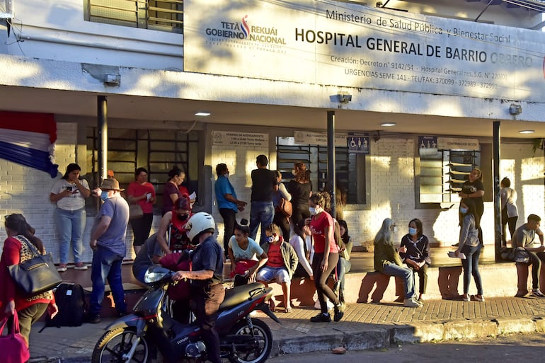 Fachada del Hospital de Barrio Obrero, Asunción.