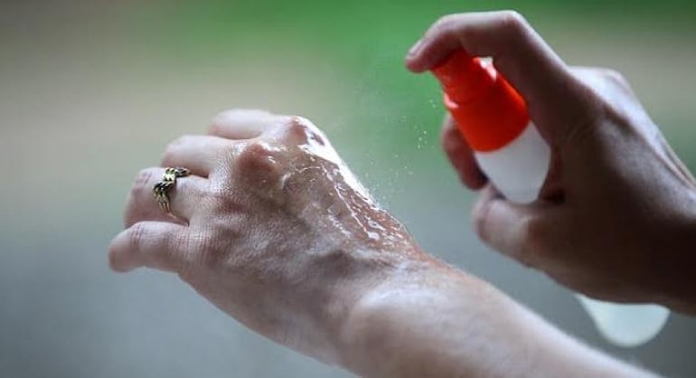 Usar repelente con cualquiera de los componentes; DEET, picaridina, 	aceite de eucalipto de limón, citronela.