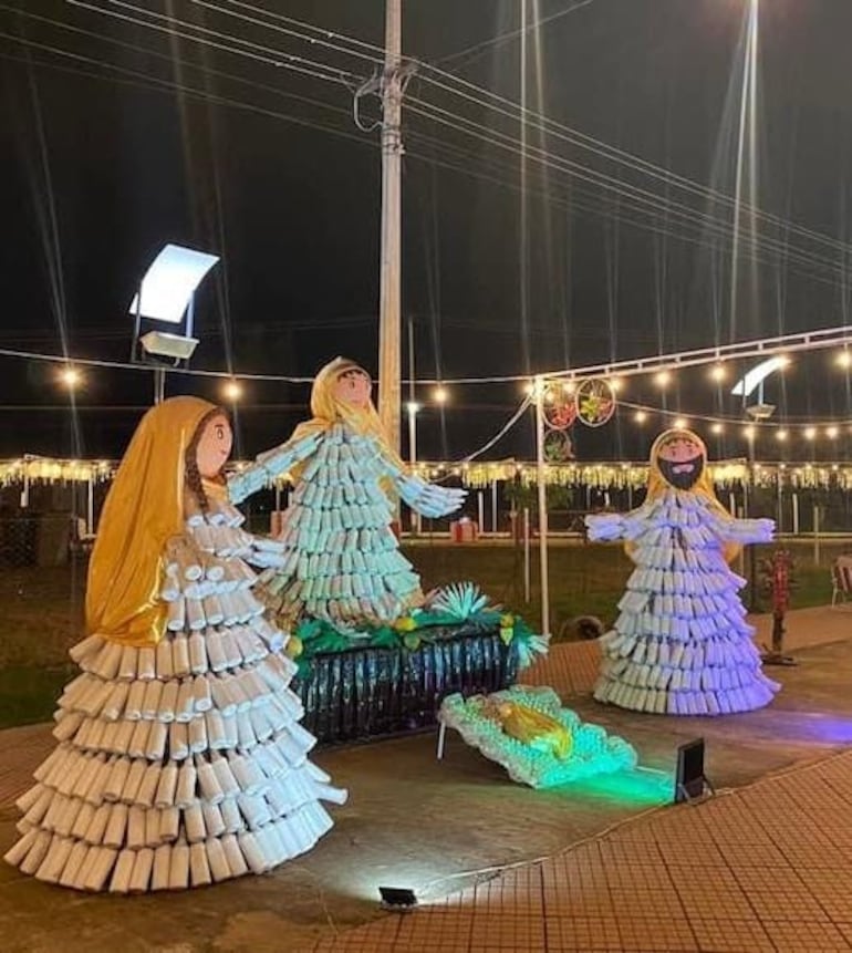 El pesebre transmite una ambiente festivo en la ciclovía.