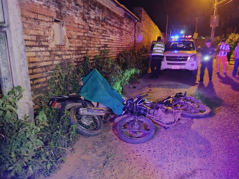 Un choque frontal entre dos motocicletas dejó como saldo un muerto en Ypacaraí.