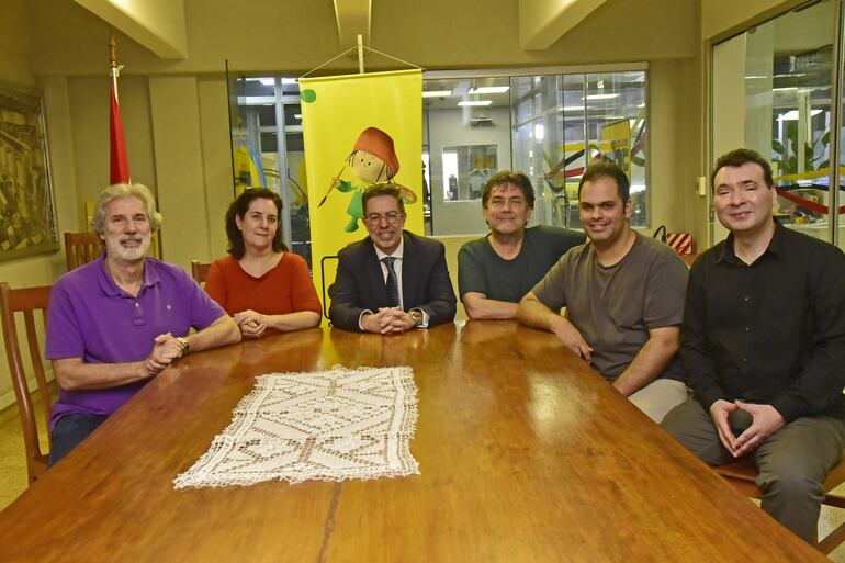 Marcelo Jaffé, Betina Stegman, Ney Canani (IGR), Nelson Ríos, Rafael Cesario y José Ariel Ramírez brindaron detalles acerca del concierto.