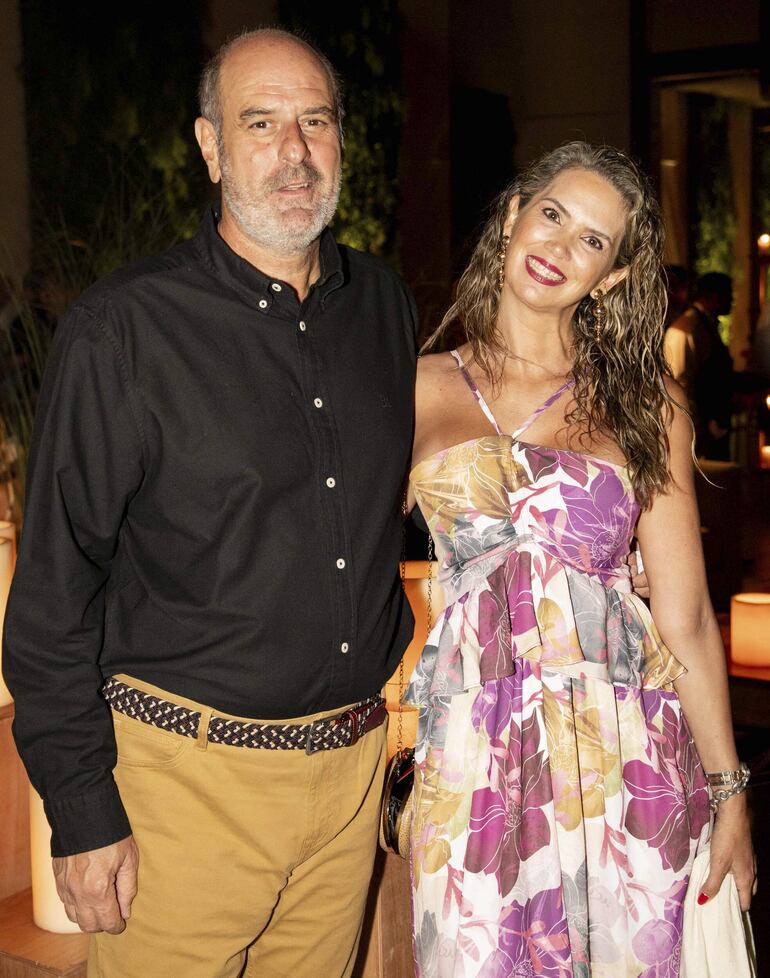 Marcelo Bittar y Gabriela Duarte.