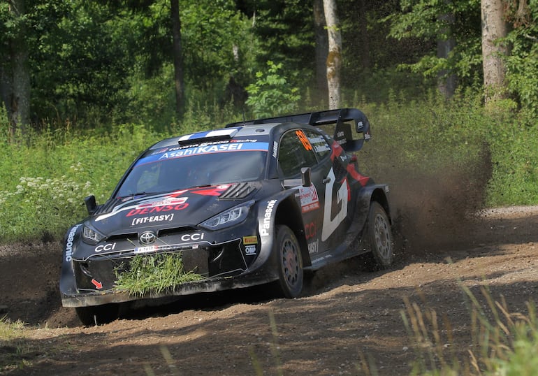El finlandés Kalle Rovanperä (Toyota GR Yaris) sustituyó de urgencia a Ogier y fue el vencedor.