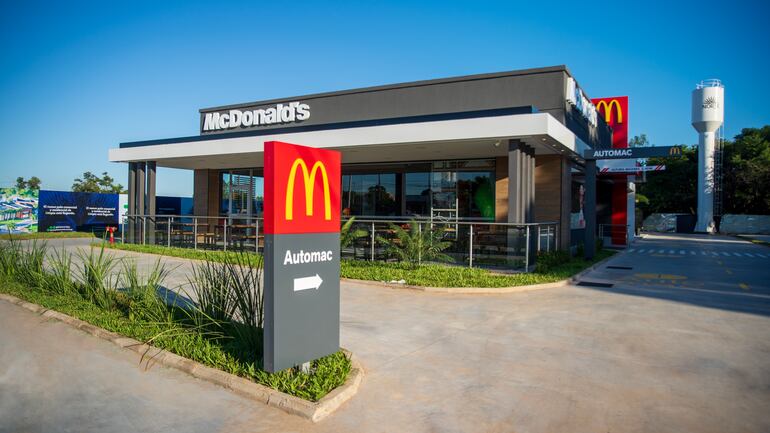 El restaurante número 25 de McDonald's en el país también cuenta con el McAuto, para comodidad de los clientes.