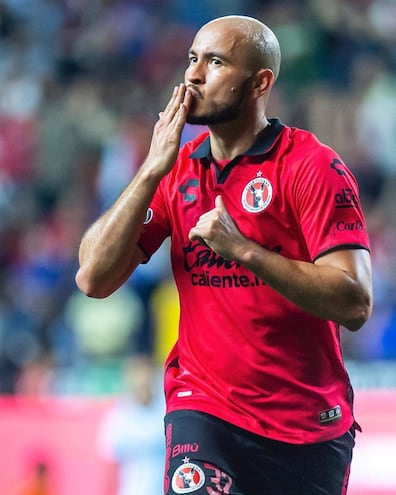 Carlos Gabriel “Cocoliso” González (30 años), goleador del Tijuana de México.