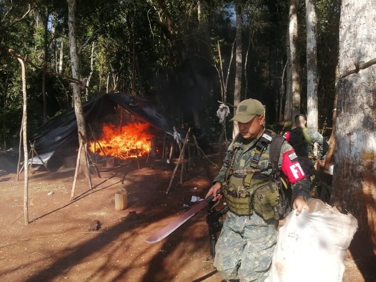 Golpe al narcotráfico, con operaciones en simultáneo en tres departamentos del país.