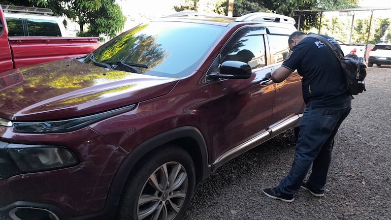 La camioneta de Mario Aníbal Escobar (funcionario de la Ande), en Pedro Juan Caballero.