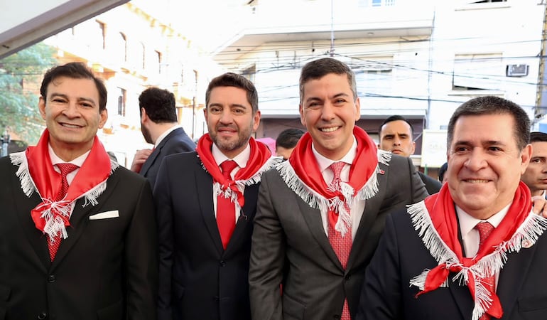 El presidente del Partido Colorado, Horacio Cartes, junto a Silvio Beto Ovelar, Pedro Alliana y Santiago Peña. Aseguró que será "celoso custodio", del presidente de la República.